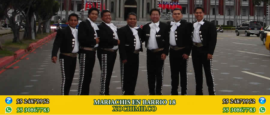 mariachis en xochimilco