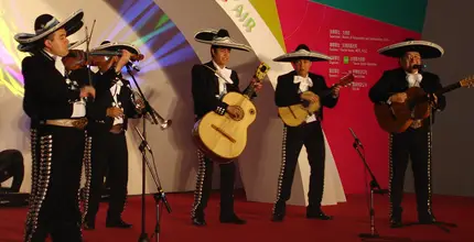 Mariachis en Xochimilco